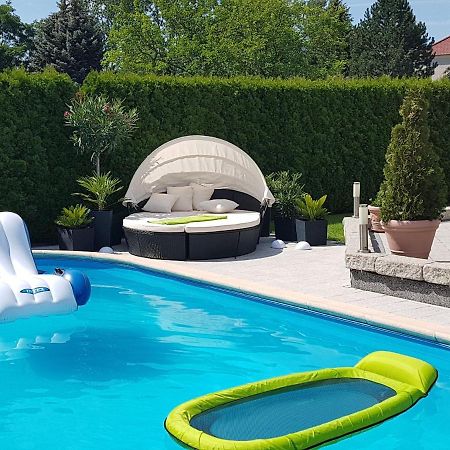 Gaestezimmer Im Bewohnten Efh Mit Pool Und Garten Ziltendorf 외부 사진