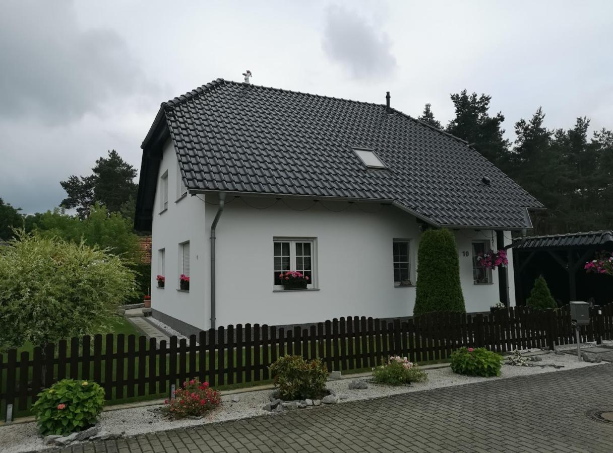 Gaestezimmer Im Bewohnten Efh Mit Pool Und Garten Ziltendorf 외부 사진